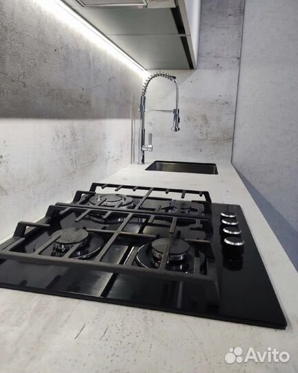 Кухня глянцевая