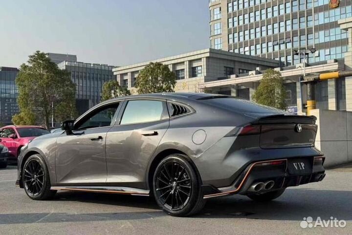 Changan UNI-V 1.5 AMT, 2023, 23 200 км