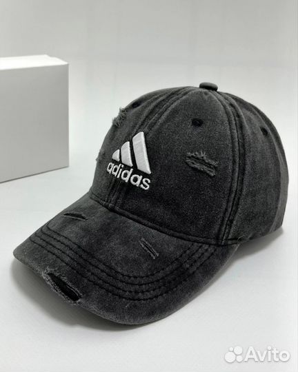 Кепка Adidas брендовая