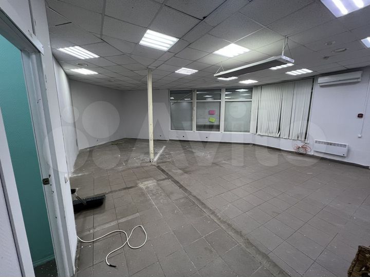 Торговая площадь, 64 м²