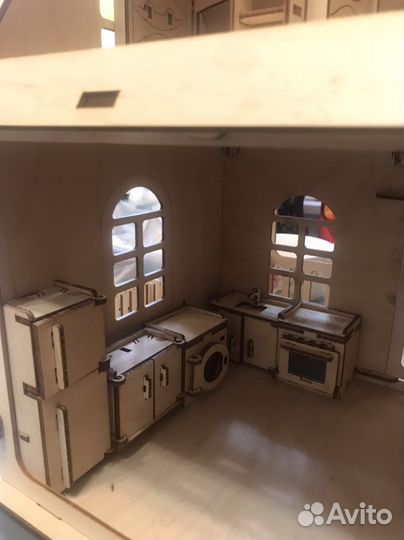 Домик кукольный