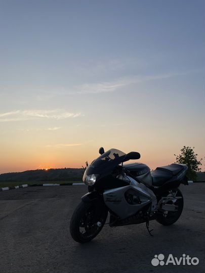Yamaha YZF 1000R