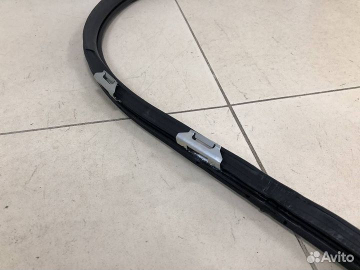 Уплотнитель проема двери задней левой Toyota Corol