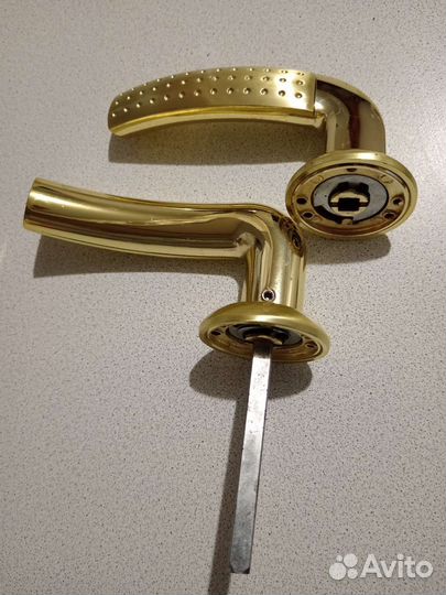 Дверные ручки