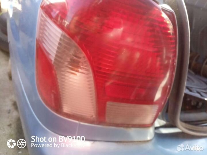 Фанарь тоета эхо 2000год