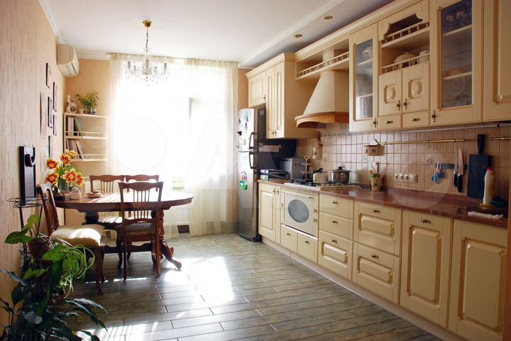 3-к. квартира, 123 м², 4/5 эт.