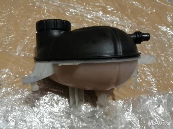 Бачок расширительный Mercedes-Benz GLC-Класс X253