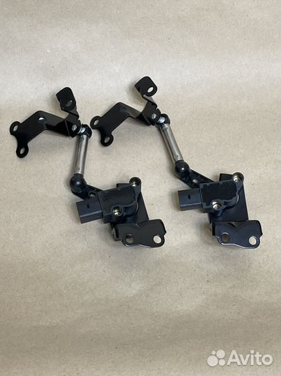 Датчик уровня положения кузова Volkswagen Audi