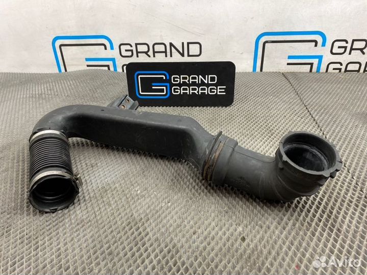 Патрубок воздушный левый Range Rover 3 L322 368DT