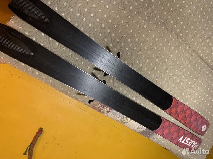 Горные лыжи для фрирайда