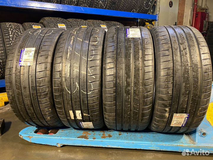 Michelin Pilot Sport 4 265/45 R19 105Y