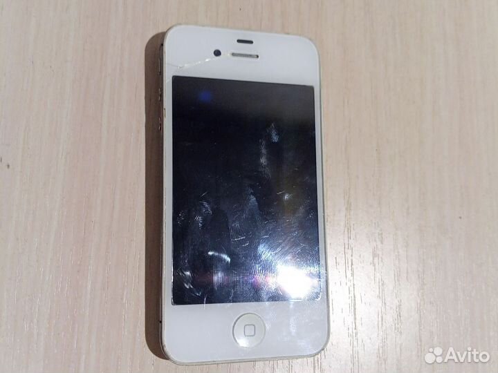 iPhone 4S, 8 ГБ