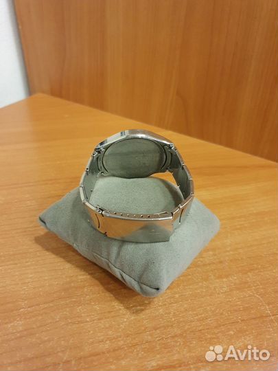 Calvin Klein K4D211