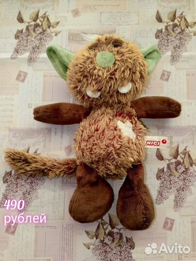 Игрушки разные и куклы