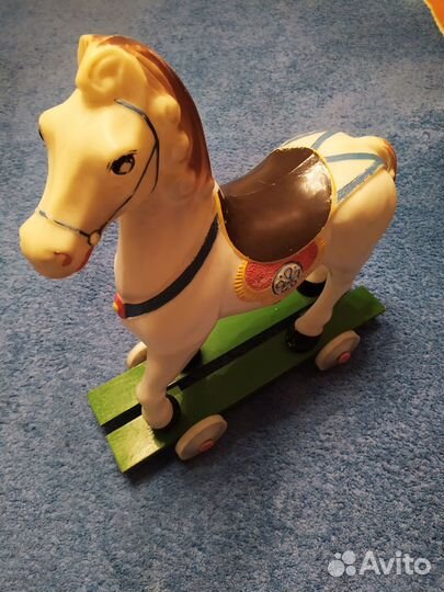 Советская игрушка лошадка