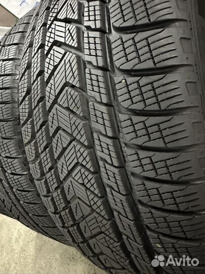 Pirelli Scorpion Winter 275/45 R21 и 315/40 R21 111V