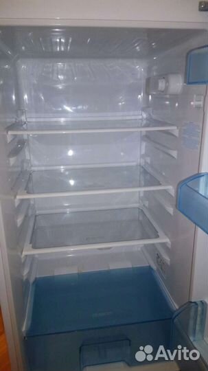 Холодильник веко DS325000 рабочий