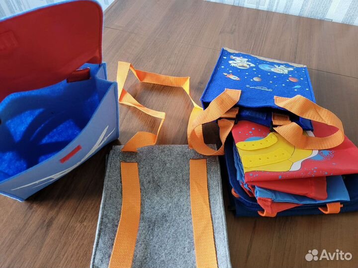 Детские рюкзачки и пеналы