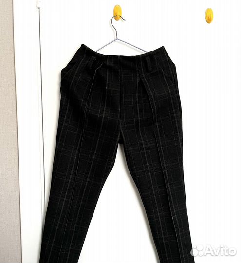 Брюки женские S размера
