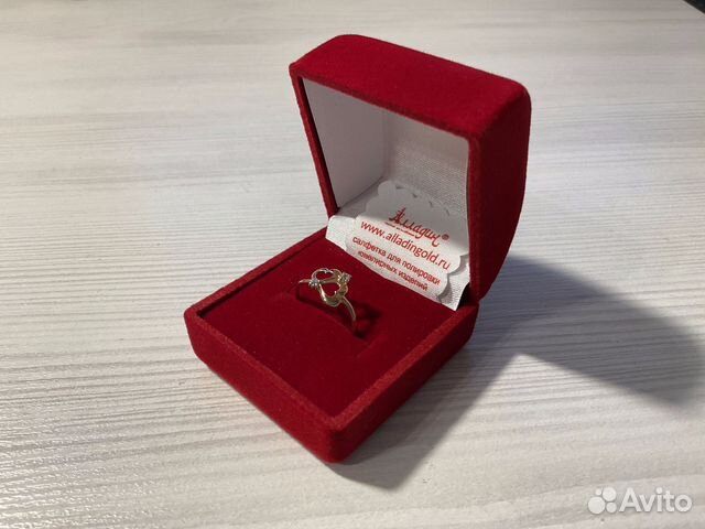 Подарочная коробка для кольца