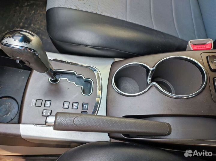 Подлокотник Ssang Yong Actyon 2