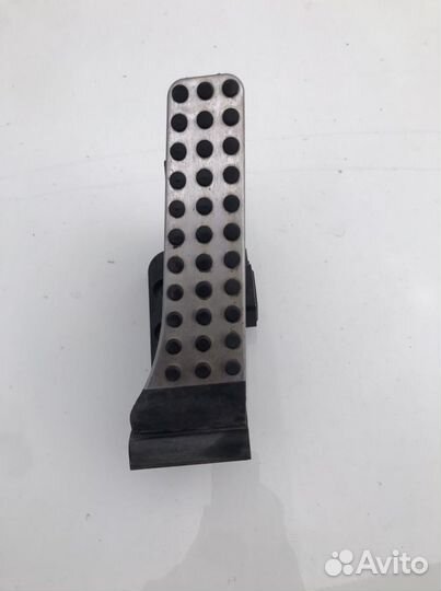 Педаль газа w218 cls