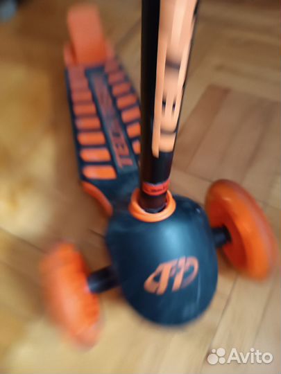 Самокат детский трехколесный