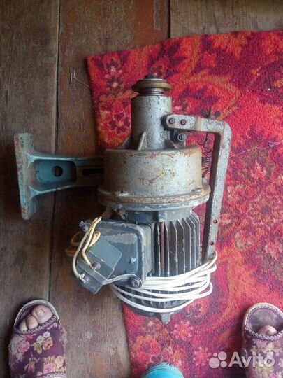 Двигатель асинхронный 380/220