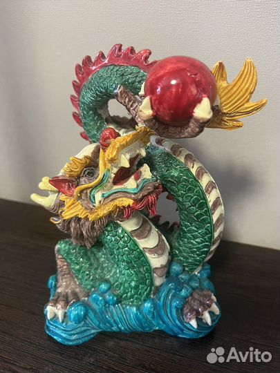 Фигура Дракон символ года