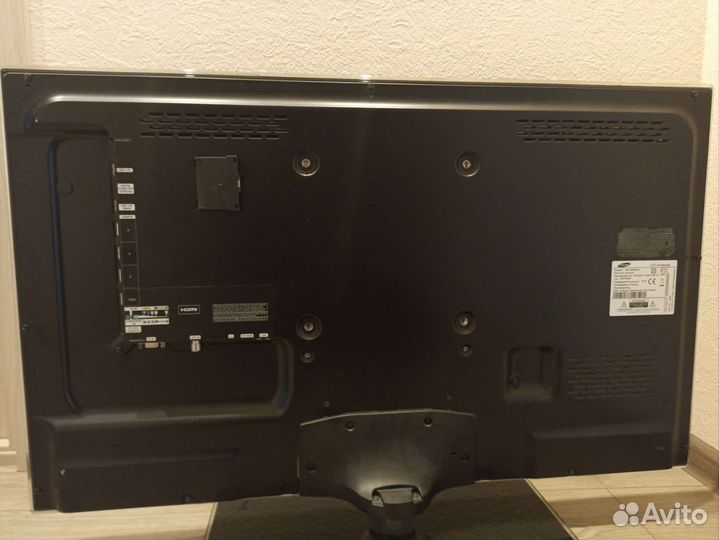 Телевизор Samsung UE37D5520rwxru