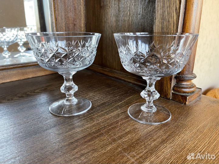 Вазочка на ножке для конфет хрусталь ваза