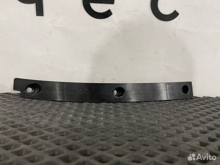 Панель уплотнительной резинки Volvo FH5 23544531