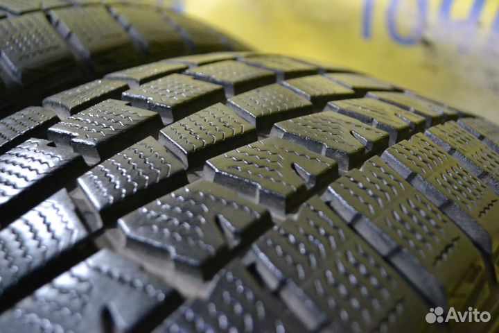 Dunlop Winter Maxx WM01 215/60 R17
