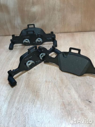 Тормозные колодки 34116883469