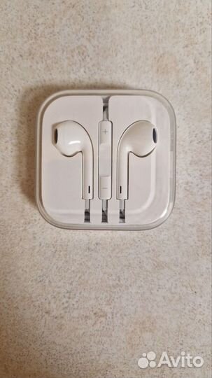 Наушники Apple EarPods проводные со штекером 3,5мм
