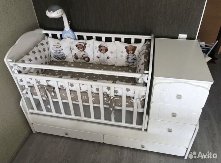 Детская кроватка трансформер с маятником