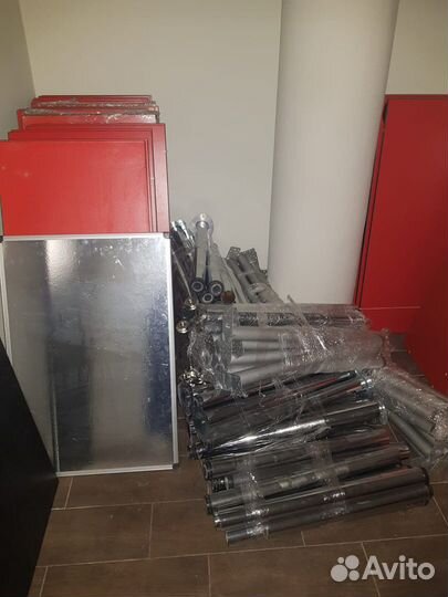 Мобильные столы офисные с хромированными ножками