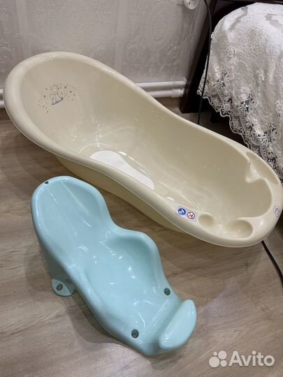 Ванночка для купания с подставкой