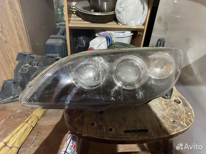 Фара mazda 3