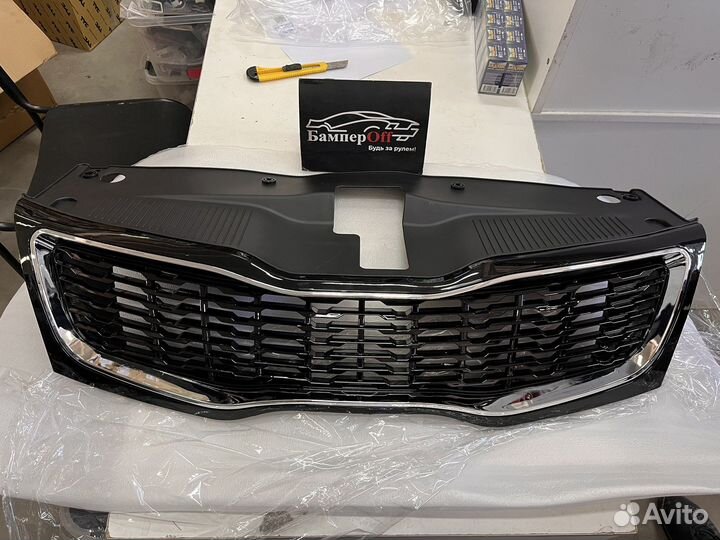 Решетка радиатора Kia Rio III 11-15 «черный хром»