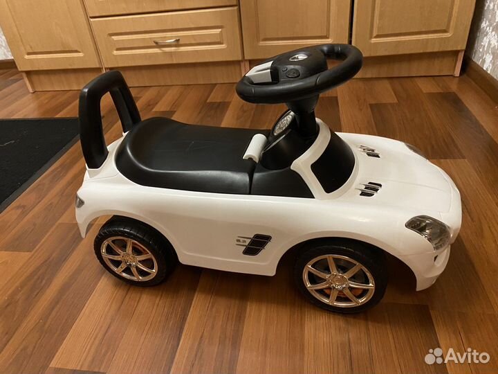 Машинка каталка mercedes