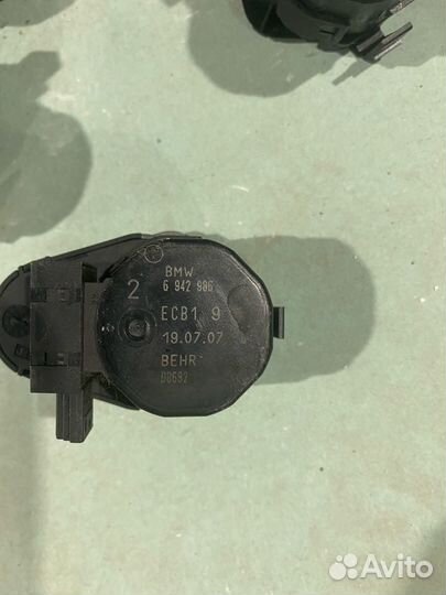 Моторчик заслонки печки Bmw E60