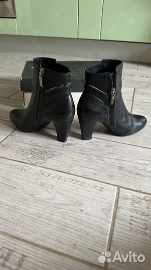 Ботильоны натуральная кожа 35