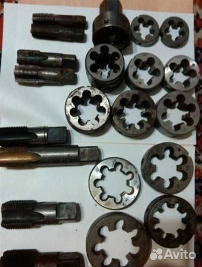 Метчики и плашки трубные СССР