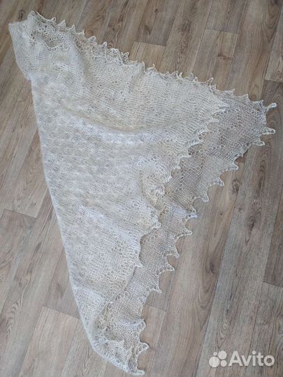 Пуховые платки, паутинки, палантины, аксессуары