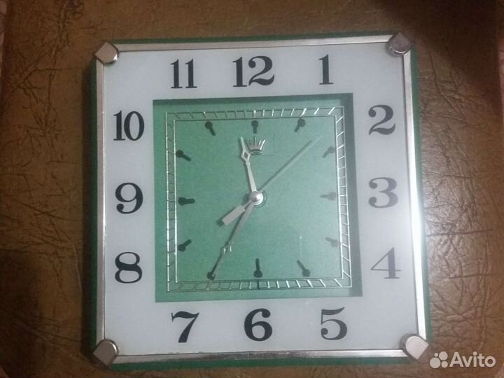 Часы настенные