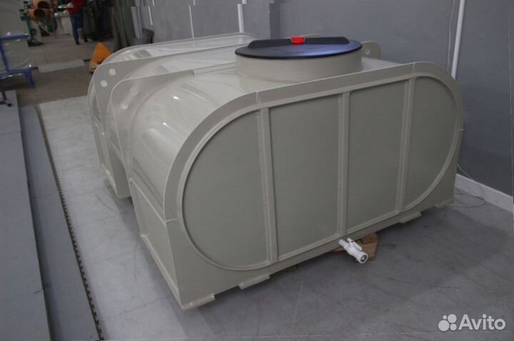 Цистерна для перевозки воды 2 куба