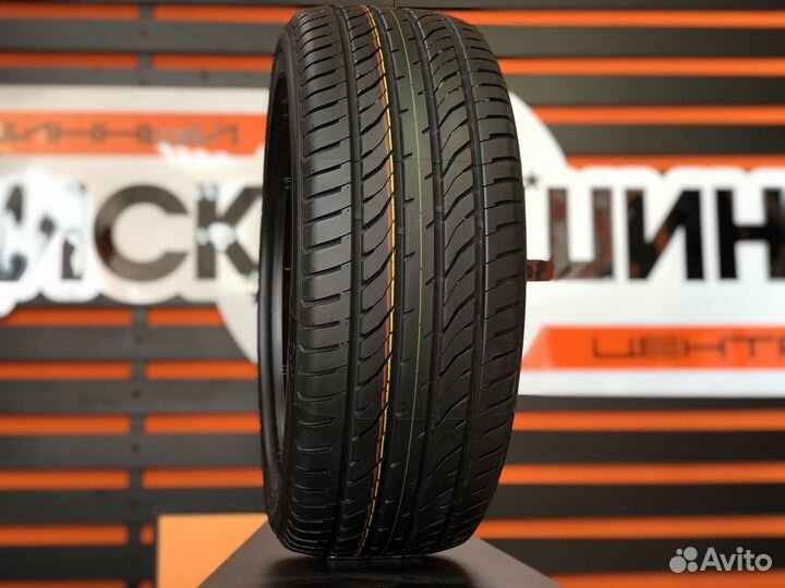 Royal Black Royal Eco 215/55 R17