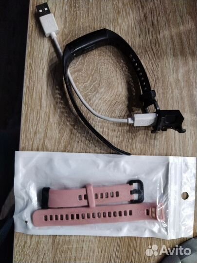 Фитнес браслет honor band 5