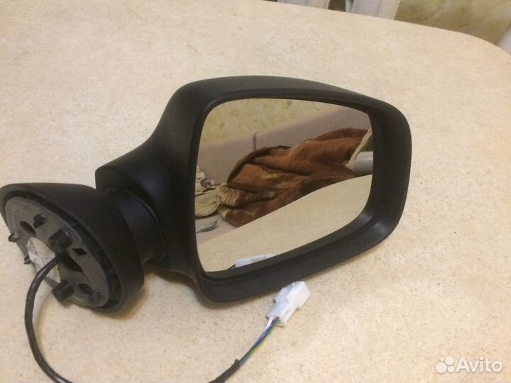 Зеркало переднее правое Renault Duster 963018796R